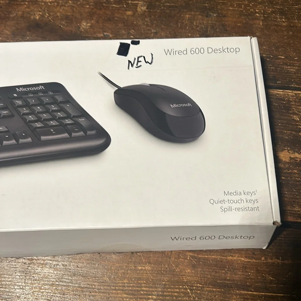 NIB Microsoft Keyboard & Mouse Combo